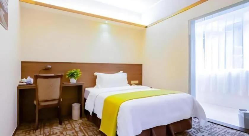 Bed in My Pleasant Hotel