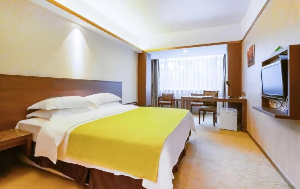 Bed in My Pleasant Hotel