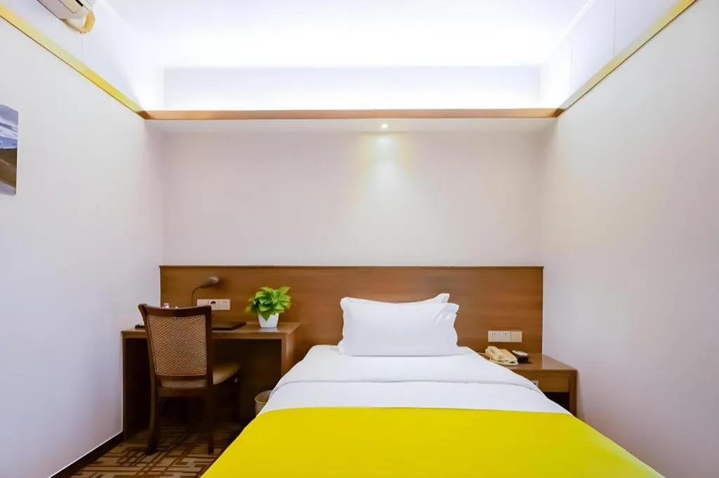 Bed in My Pleasant Hotel