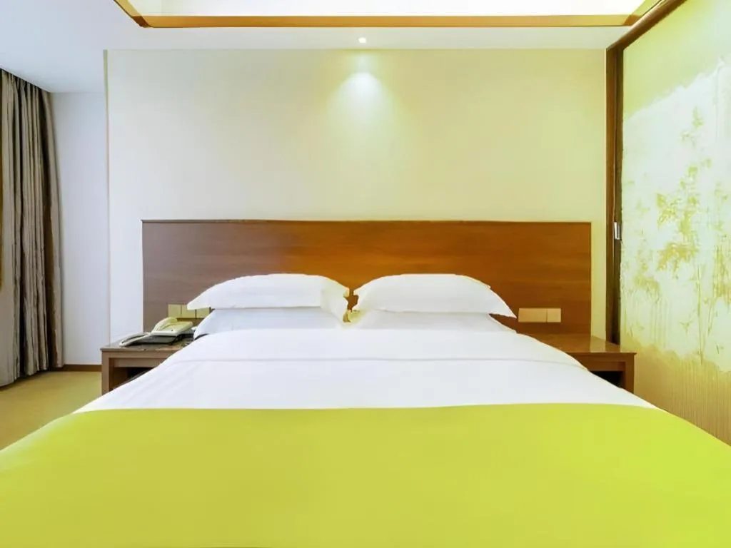 Bed in My Pleasant Hotel