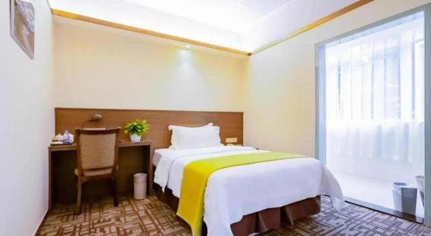 Bed in My Pleasant Hotel