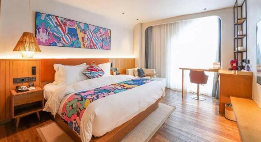 Bed in Dongguan Castfast Hotel