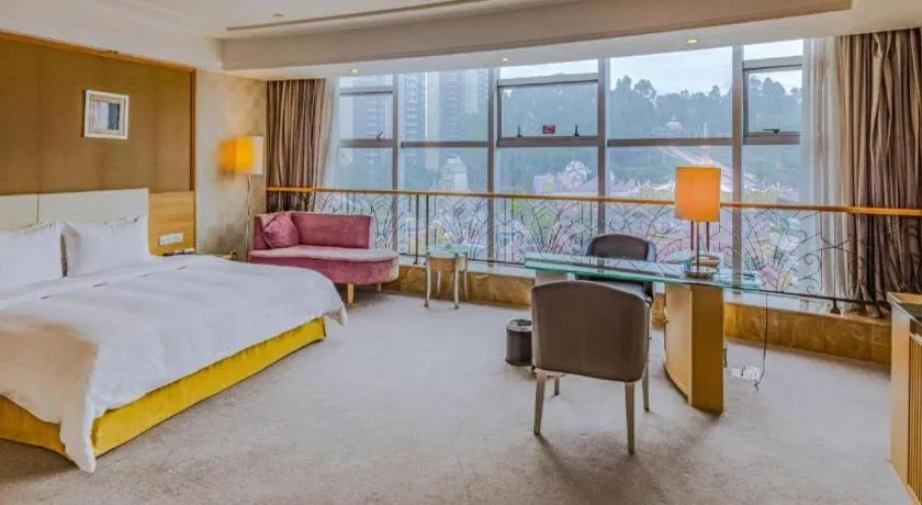 Bed in Dongguan Castfast Hotel