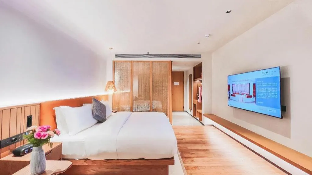 Bed in Dongguan Castfast Hotel