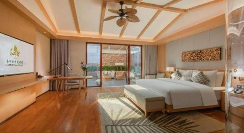 Bed in Dongguan Castfast Hotel