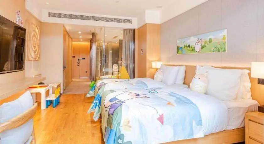 Bed in Dongguan Castfast Hotel