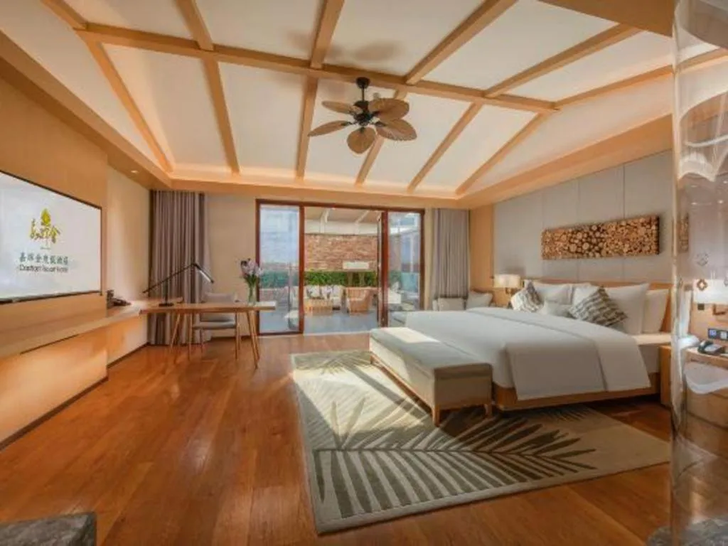 Bed in Dongguan Castfast Hotel