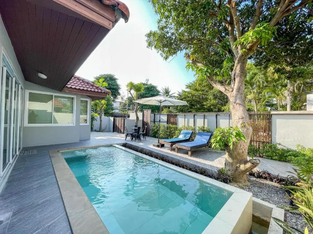 The Living Pool Villas