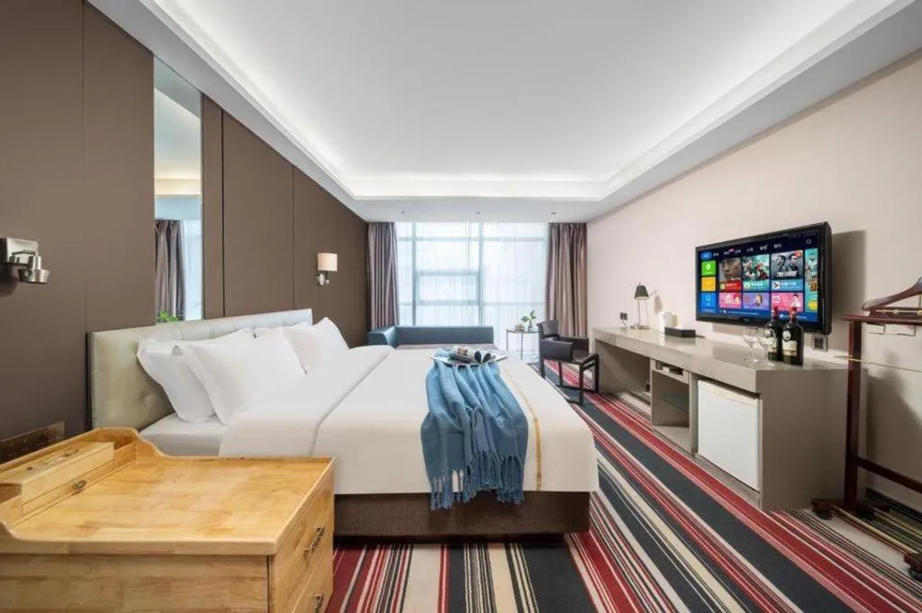 Bed in Urumqi Bayinhe Hotel