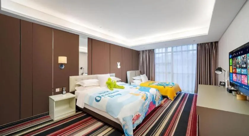 Bed in Urumqi Bayinhe Hotel