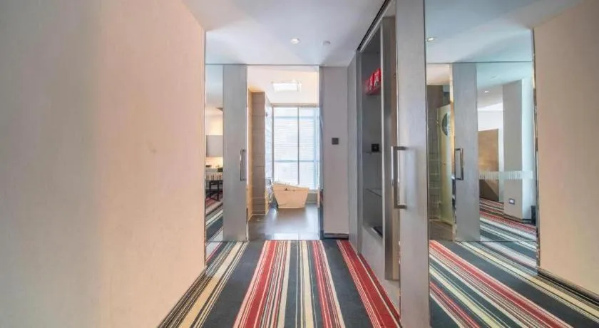 Bed in Urumqi Bayinhe Hotel