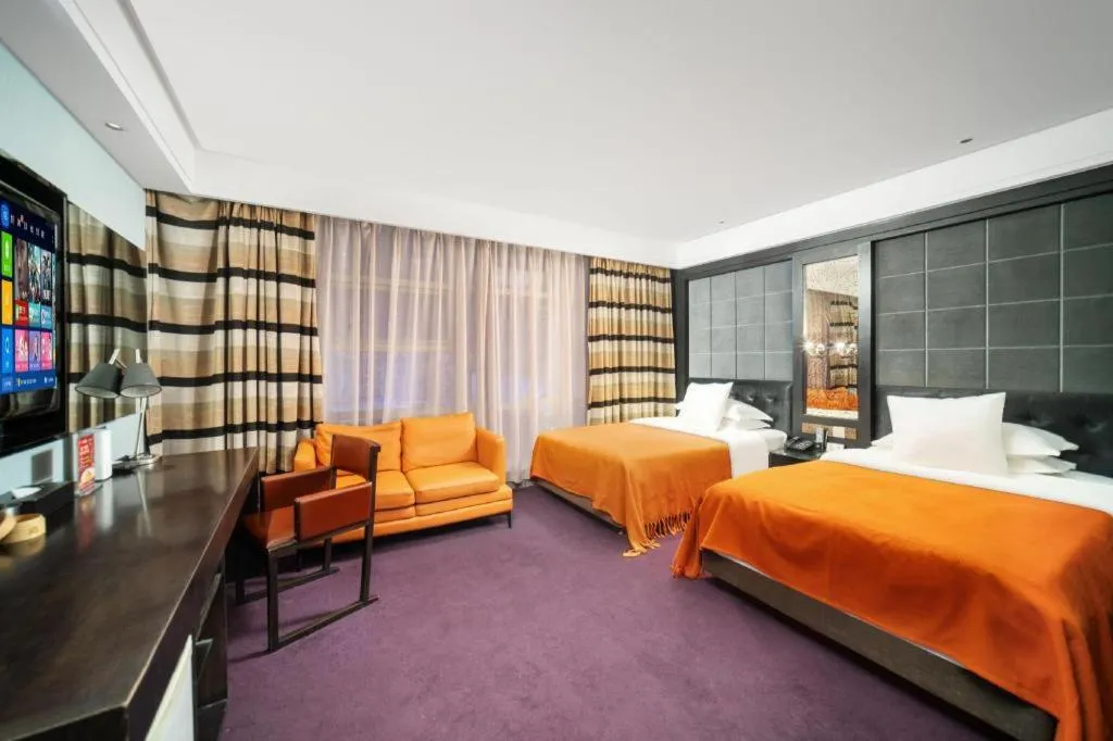 Bed in Urumqi Bayinhe Hotel