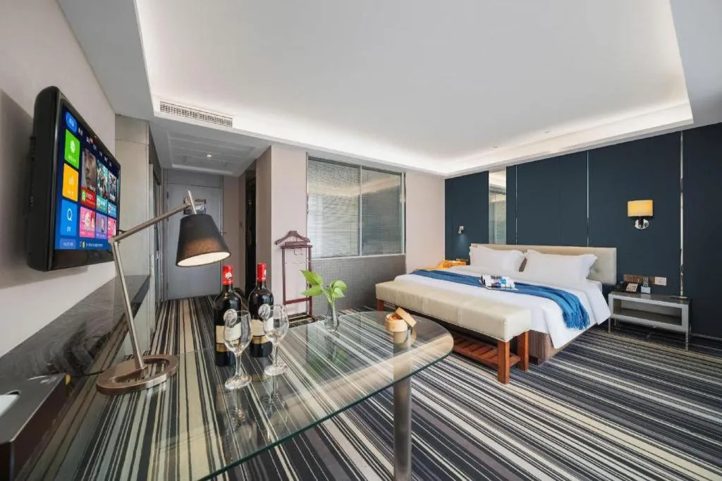 Bed in Urumqi Bayinhe Hotel