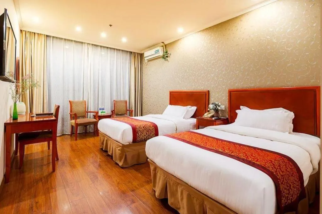 Bed in GreenTree Inn Jiangsu Wuxi Meiyuan Kaiyuan Temple Subway Master Station Express Hotel
