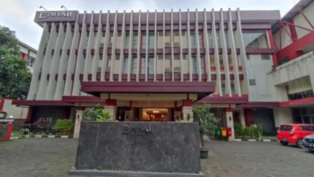 Enhaii Hotel