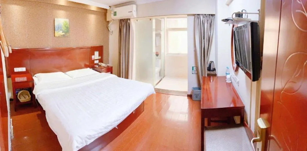 Bed in GreenTree Inn Xi'an Bell and Drum Tower Food Street Ancient City Wall Ximen Express Hotel