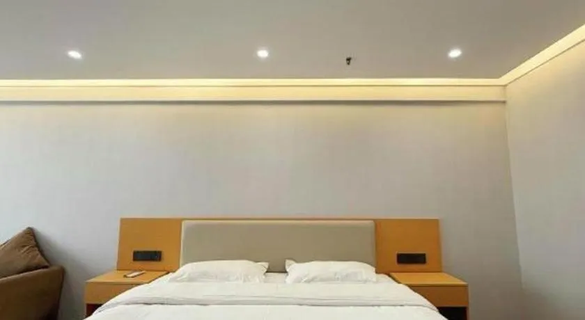 Bed in GreenTree Inn Xi'an Bell and Drum Tower Food Street Ancient City Wall Ximen Express Hotel