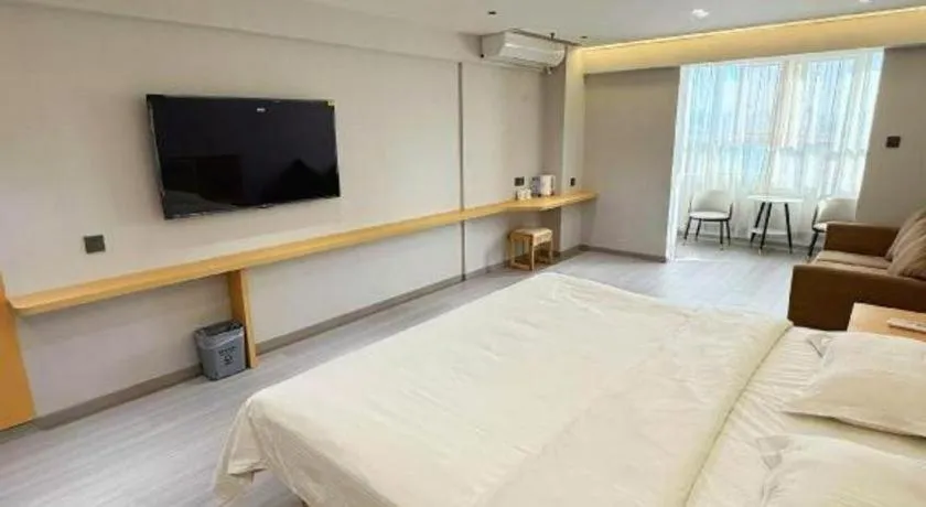 Bed in GreenTree Inn Xi'an Bell and Drum Tower Food Street Ancient City Wall Ximen Express Hotel