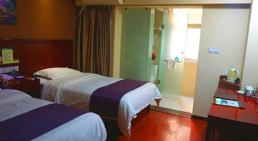 Bed in GreenTree Inn Xi'an Bell and Drum Tower Food Street Ancient City Wall Ximen Express Hotel