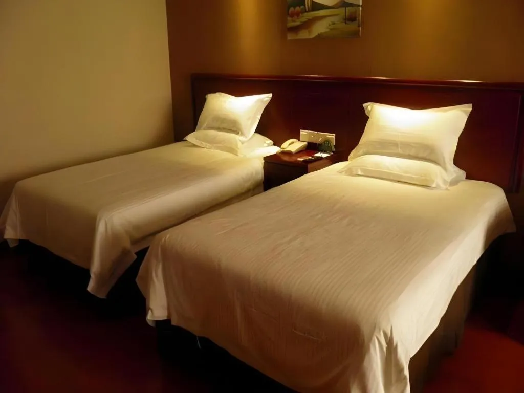 Bed in GreenTree Inn Xi'an Bell and Drum Tower Food Street Ancient City Wall Ximen Express Hotel