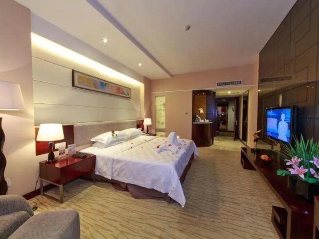 Bed in Fortune Hotel Longyan