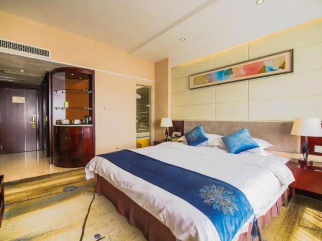 Bed in Fortune Hotel Longyan