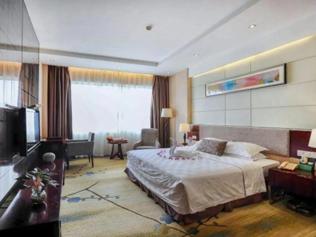 Bed in Fortune Hotel Longyan