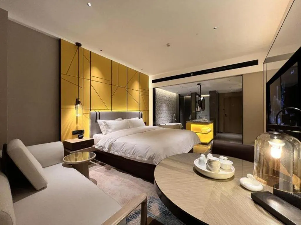 Bed in Fortune Hotel Longyan