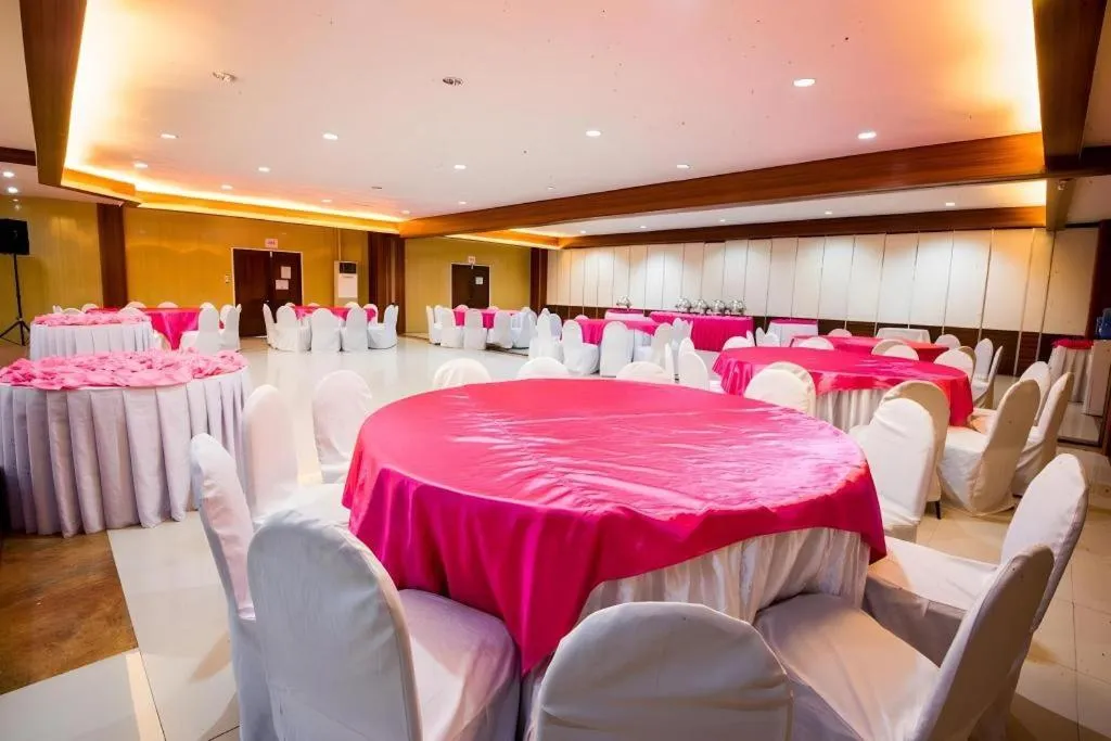 Family Country Hotel and Convention Centre