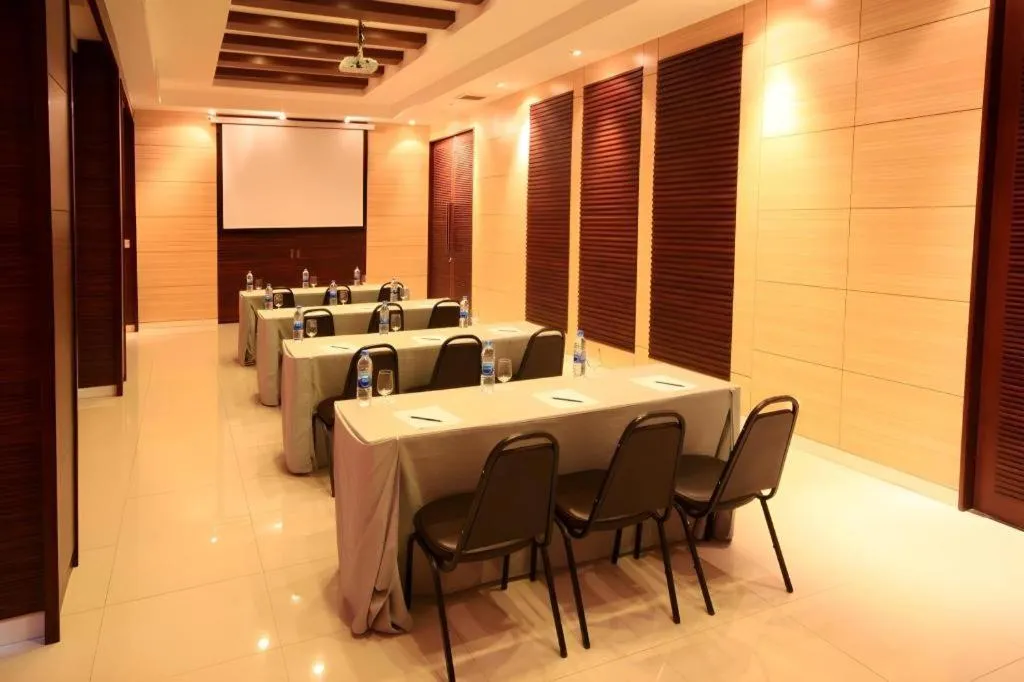 Laemchabang City Hotel