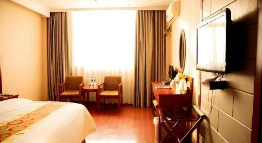 Bed in GreenTree Inn Bozhou Weiwu Road Hotel