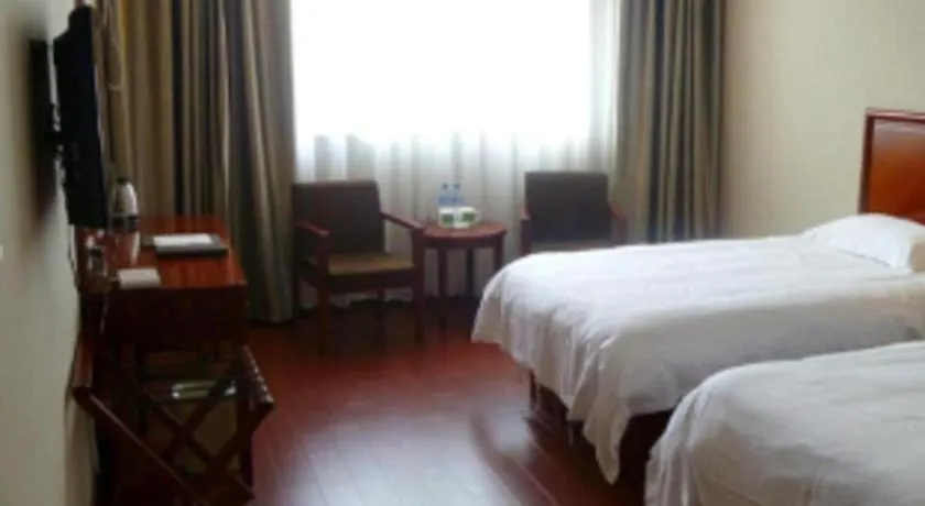 Bed in GreenTree Inn Bozhou Weiwu Road Hotel