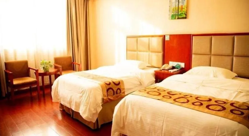 Bed in GreenTree Inn Bozhou Weiwu Road Hotel