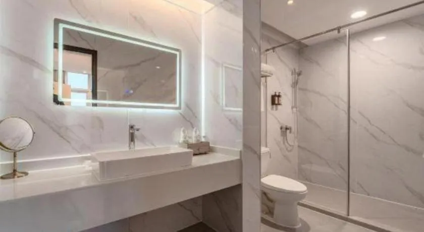 Exchange Bank Hotel Hainan