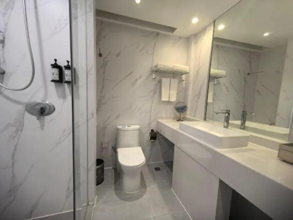 Exchange Bank Hotel Hainan