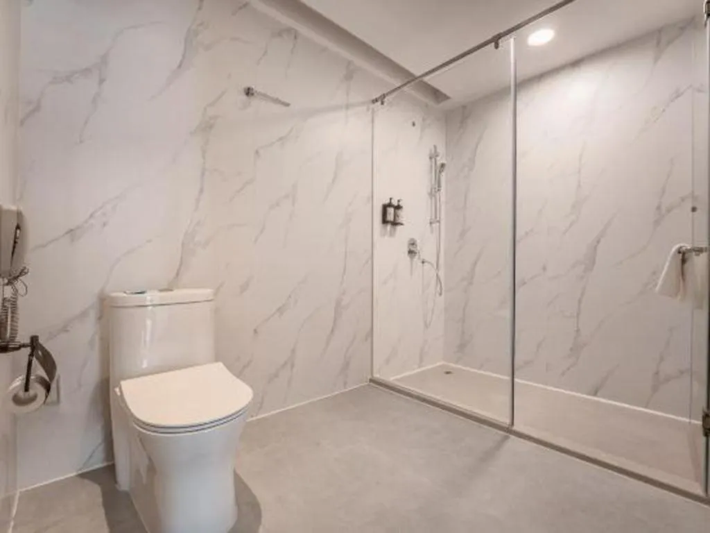 Exchange Bank Hotel Hainan