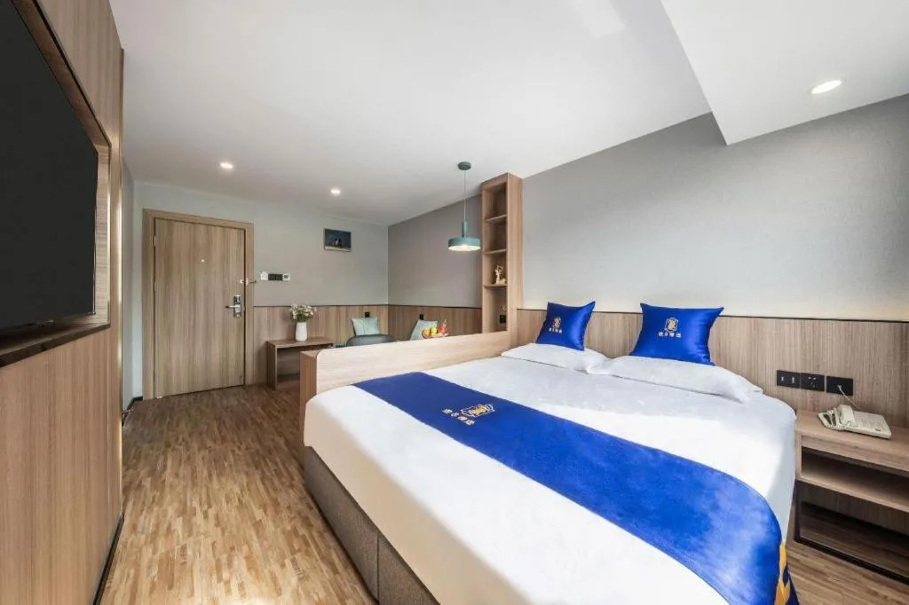 Bed in Super 8 Hotel Xiamen Railway Station