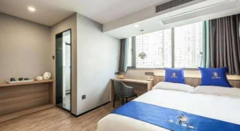 Bed in Super 8 Hotel Xiamen Railway Station