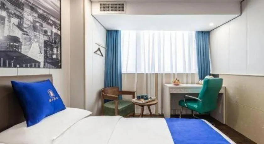 Bed in Super 8 Hotel Xiamen Railway Station