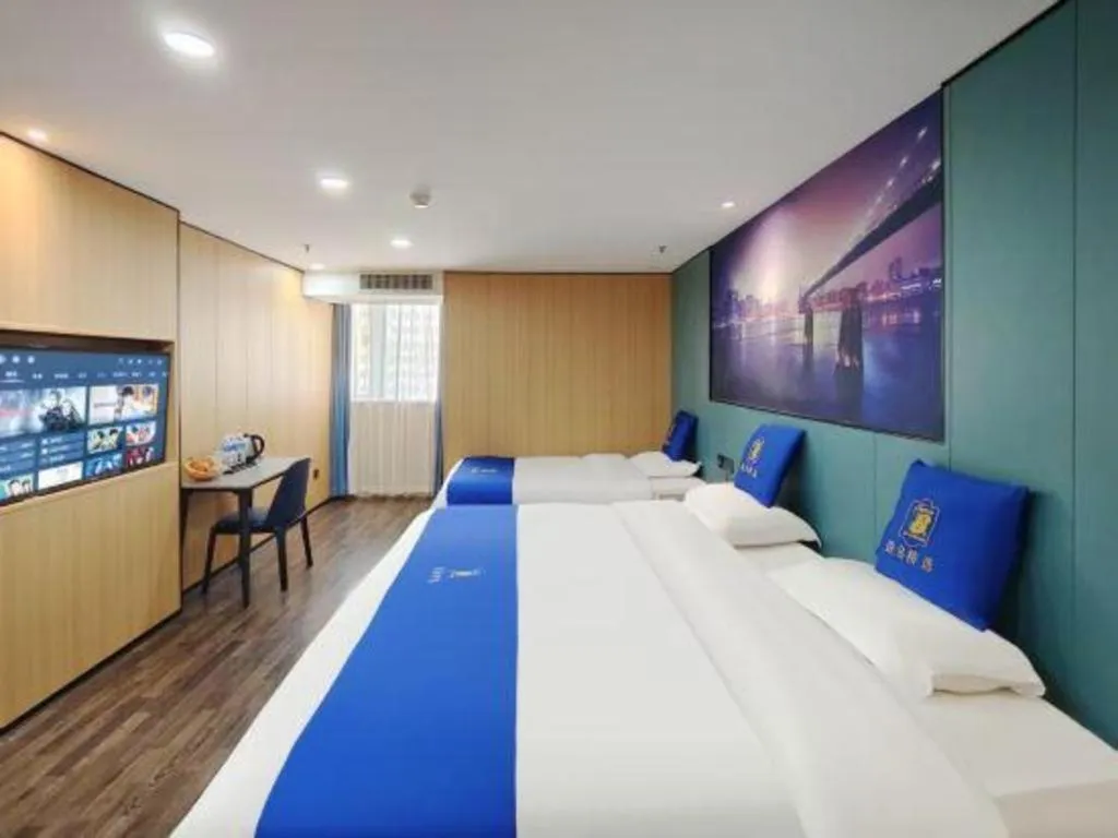 Bed in Super 8 Hotel Xiamen Railway Station