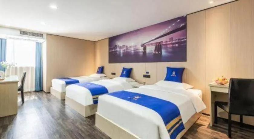 Bed in Super 8 Hotel Xiamen Railway Station