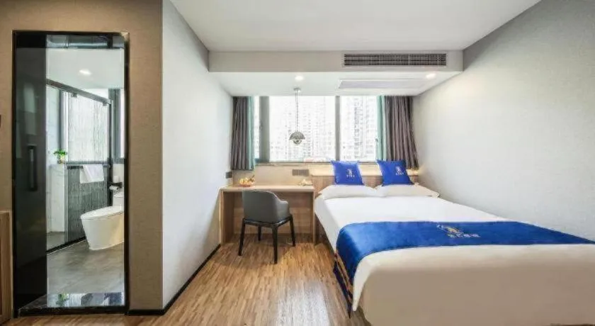 Bed in Super 8 Hotel Xiamen Railway Station