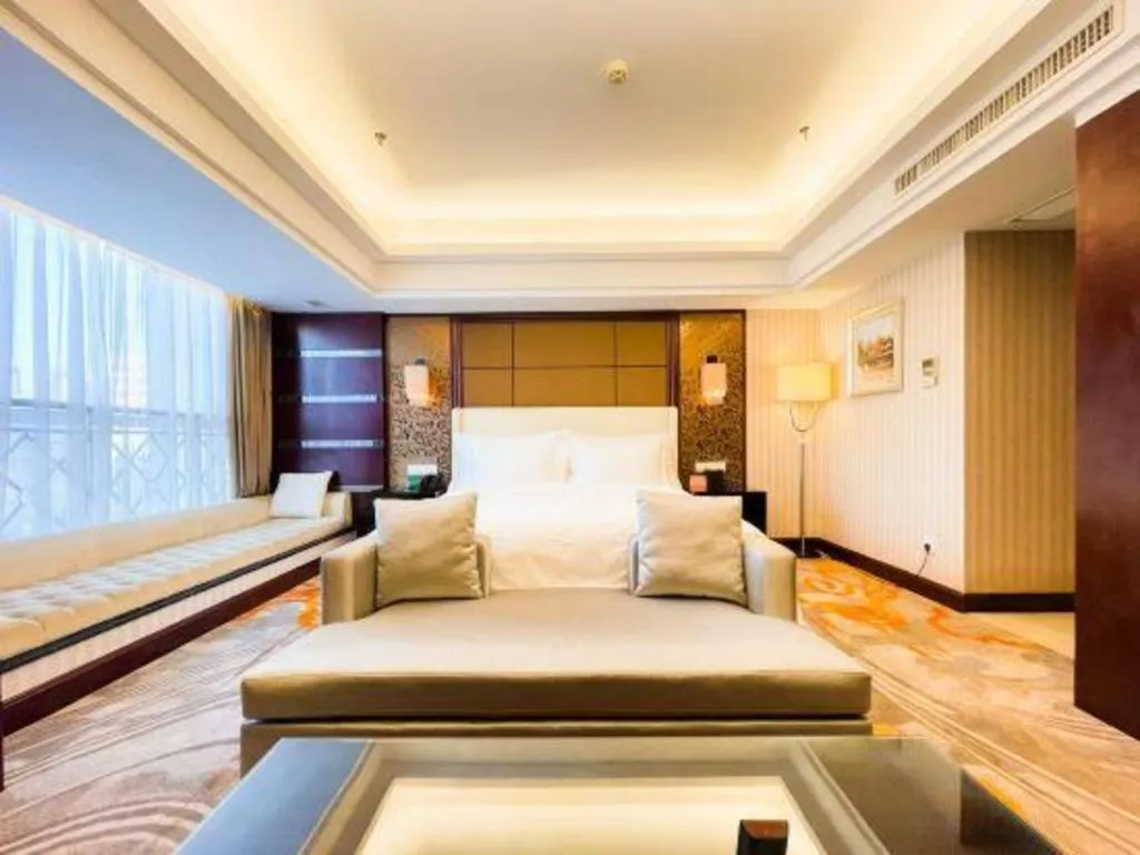 Bed in Yunhai Hotel Zhuhai