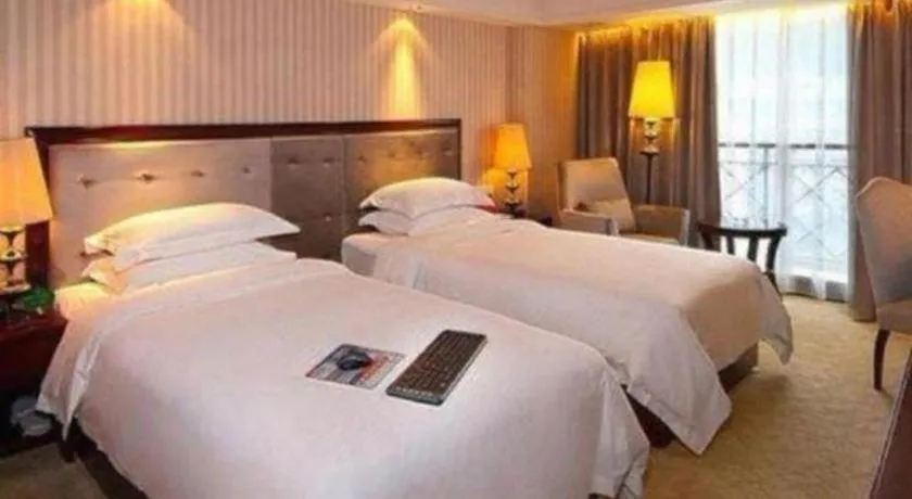 Bed in Yunhai Hotel Zhuhai