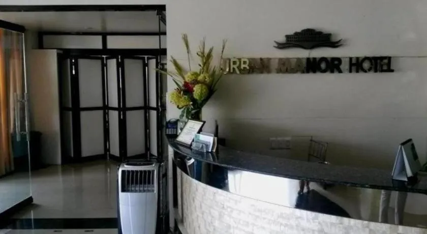 Urban Manor Hotel