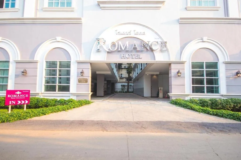 Romance Hotel Srinakarin