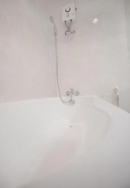 Romance Hotel Srinakarin