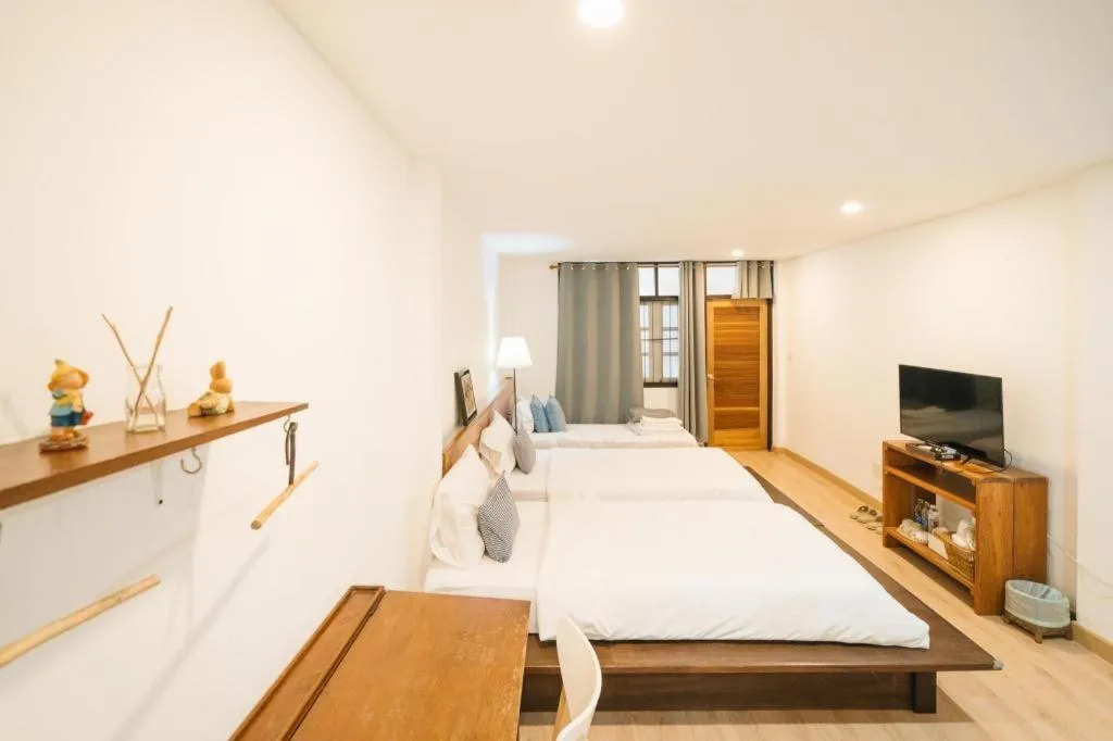 Bed in Baan Norn Plearn