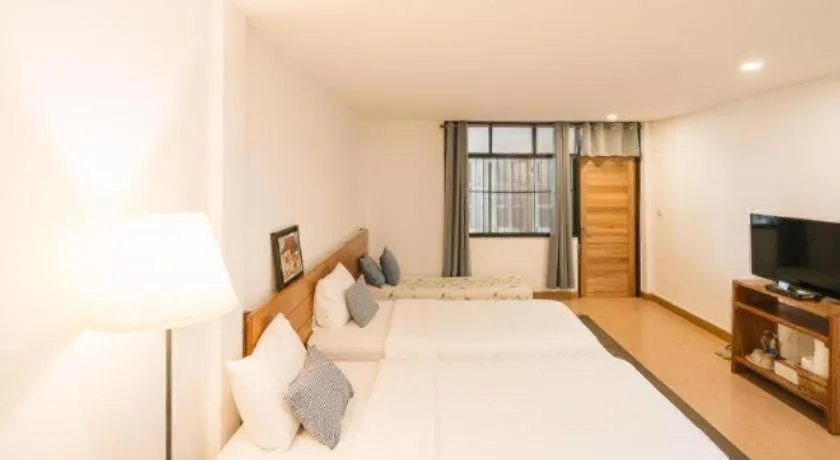 Bed in Baan Norn Plearn