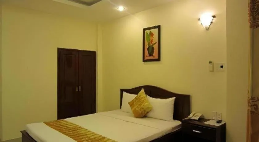 Bed in Nui Thanh Hotel